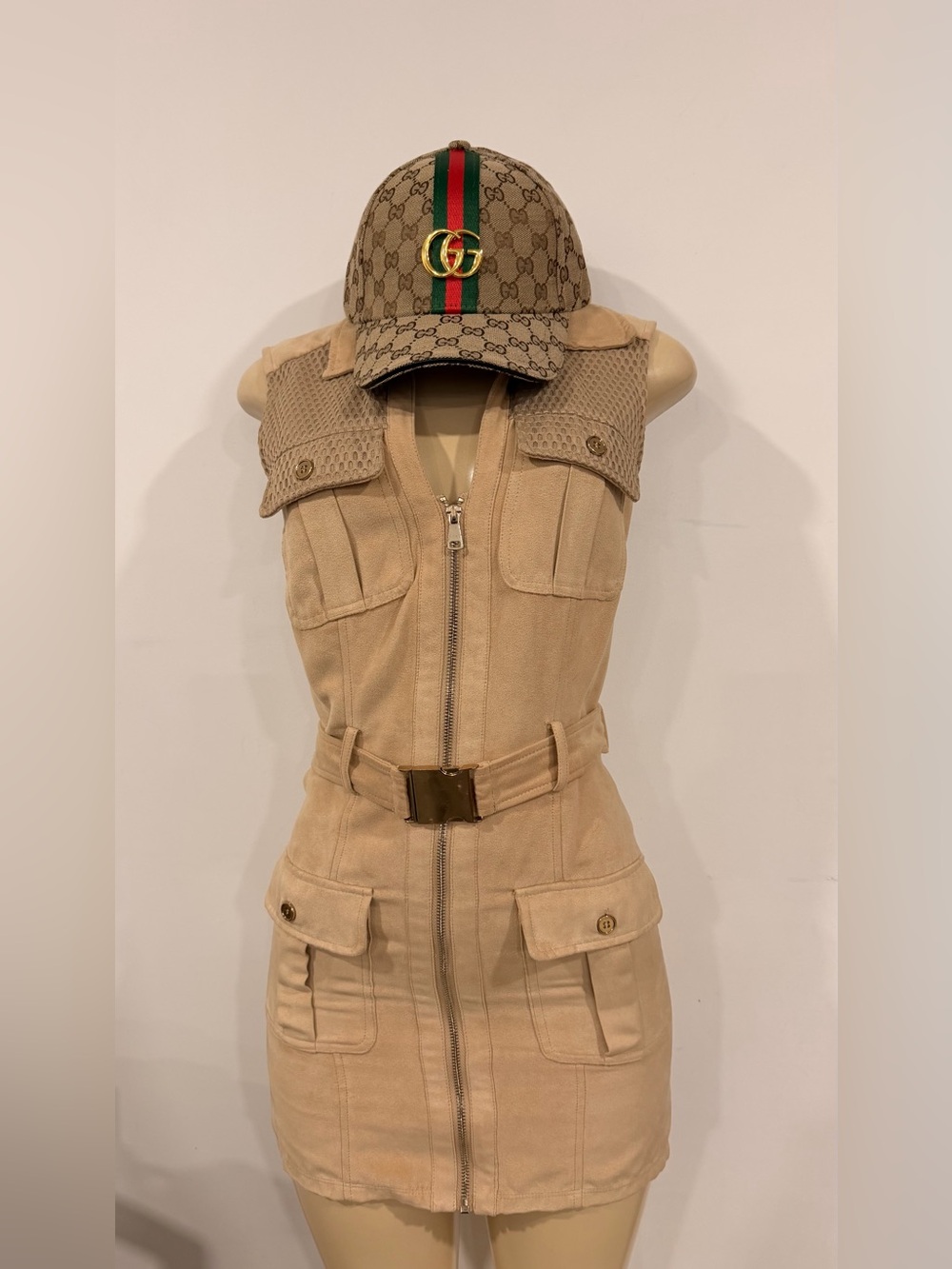 Beautiful unisex Baseball Cap with Red and Green Stripe